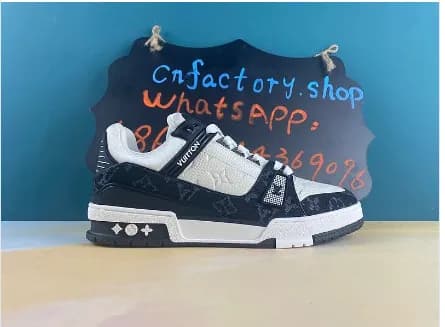 Black LV sneakers — Shoes from Weidian, photo 3 of 4