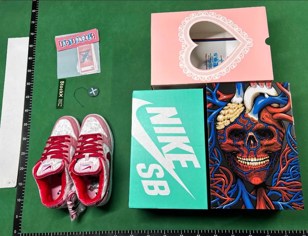 Nike SB Dunk Low StrangeLove Skateboards — Shoes from Weidian