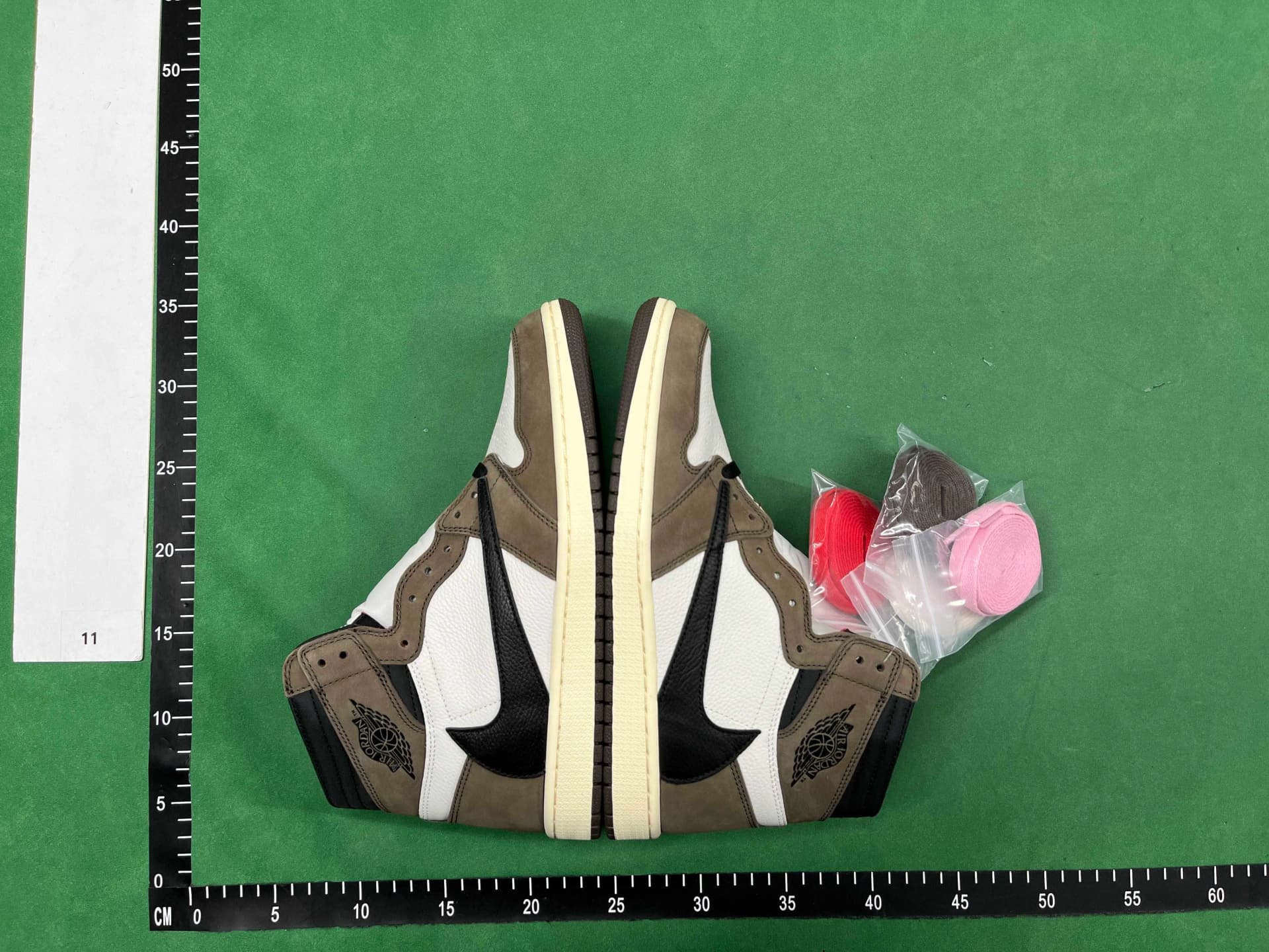 1:1 Jordan 1 Travis Scott Reverse Mochas — Shoes from Weidian