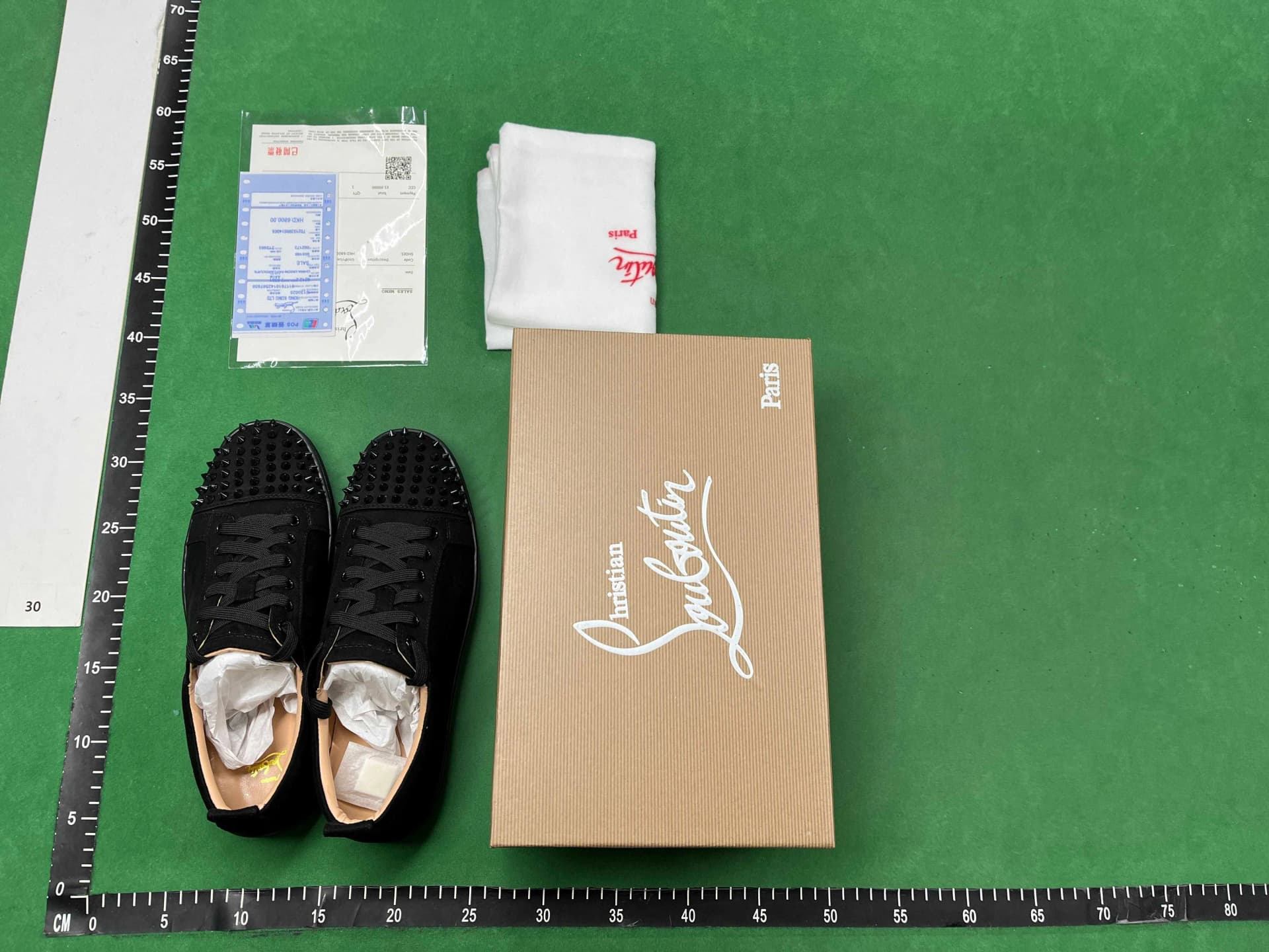 Louboutin Spike Sneaker — product from Taobao, photo 3 of 4