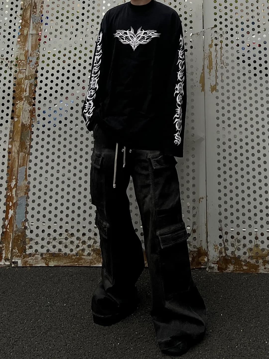 VETEMENTS GOTHIC LONG SLEEVE — Jerseys from Taobao, photo 2 of 3