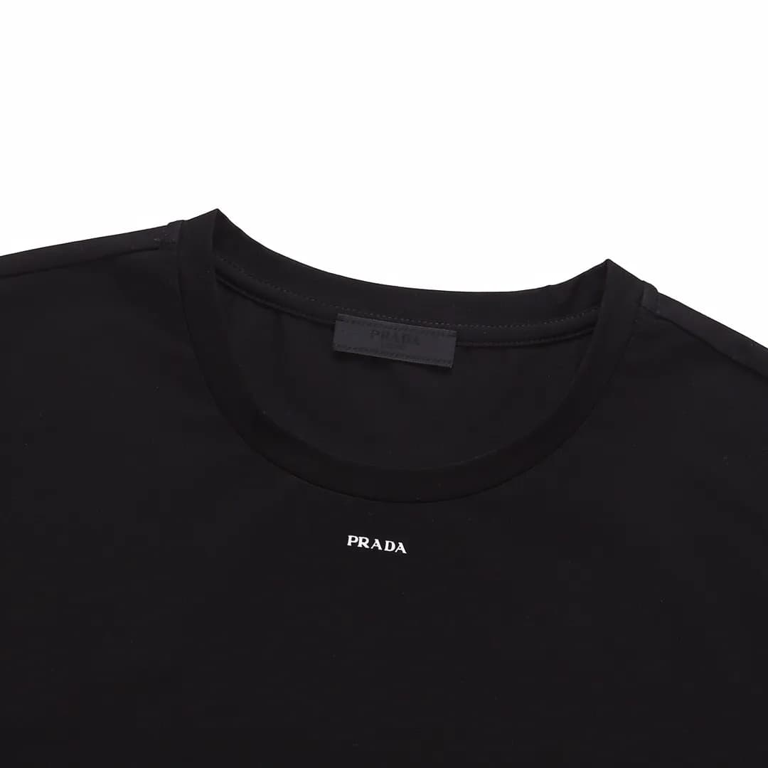 PRADA logo print T shirt — T-Shirts from Weidian