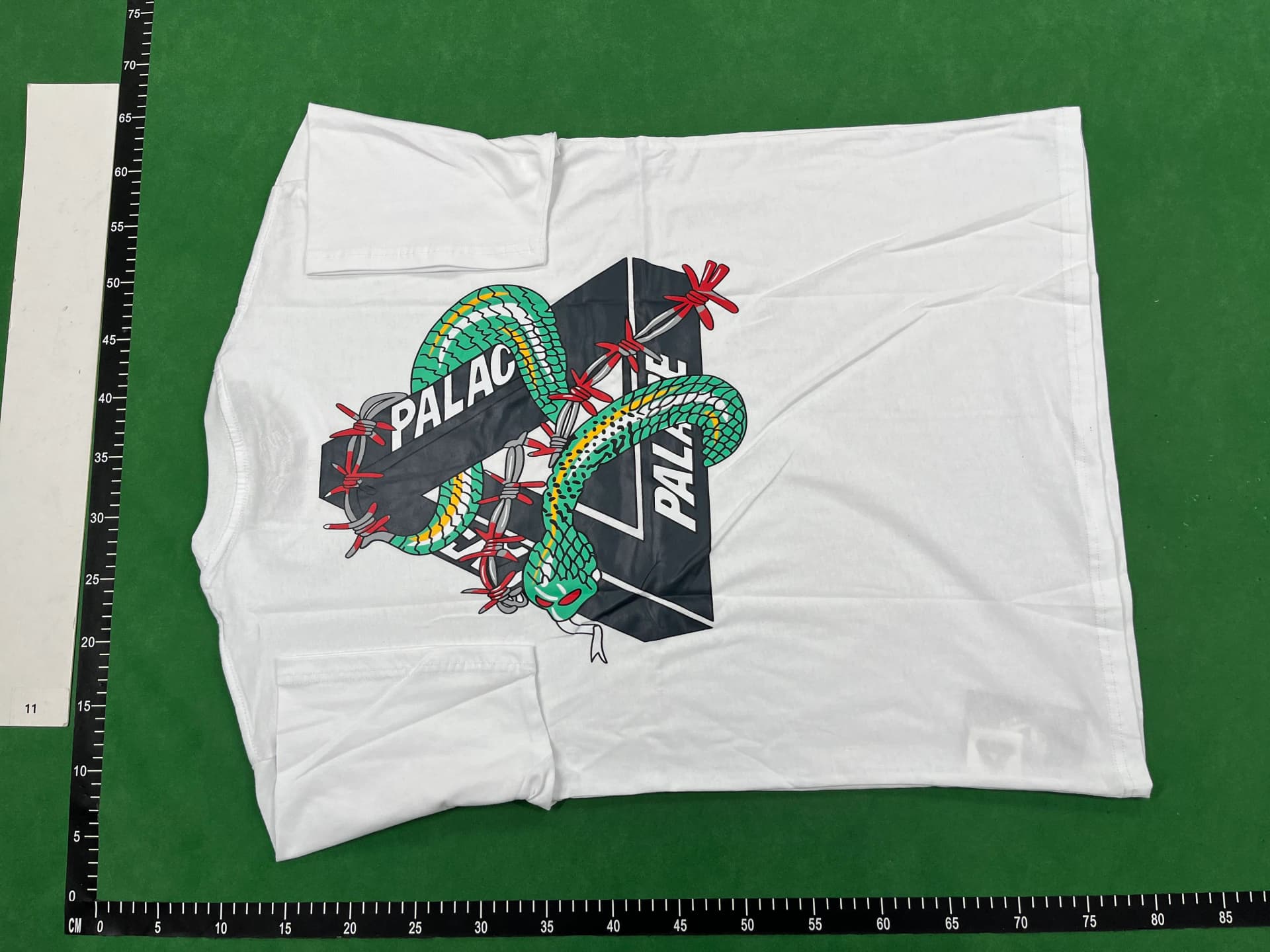 PALACE T shirt — product from Taobao, photo 2 of 4