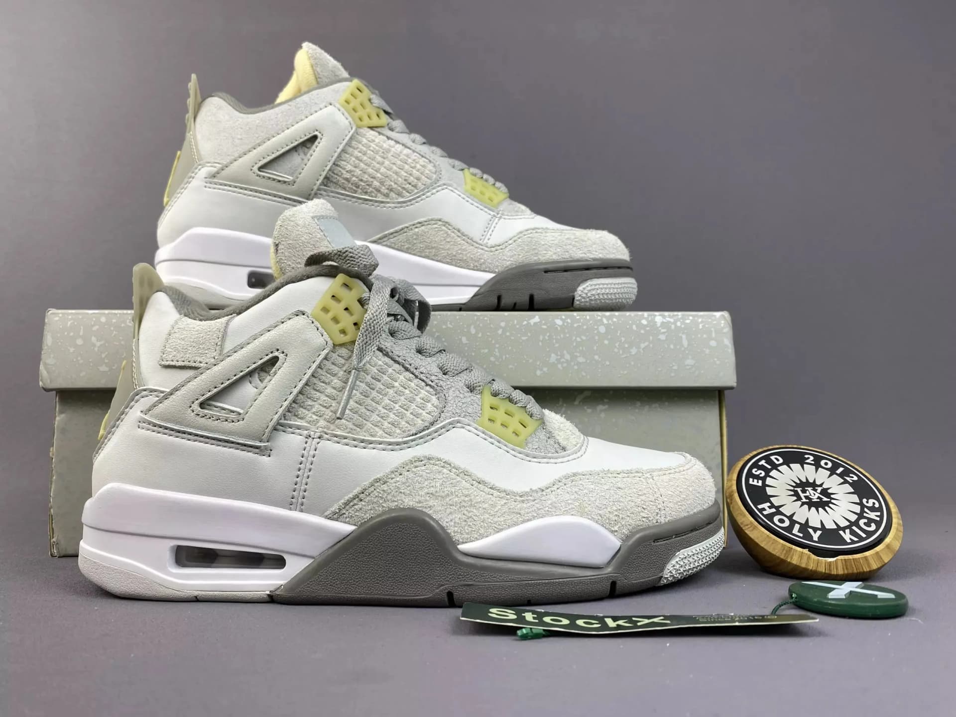 Jordan 4 Retro SE Craft Photon Dust — Shoes from Weidian