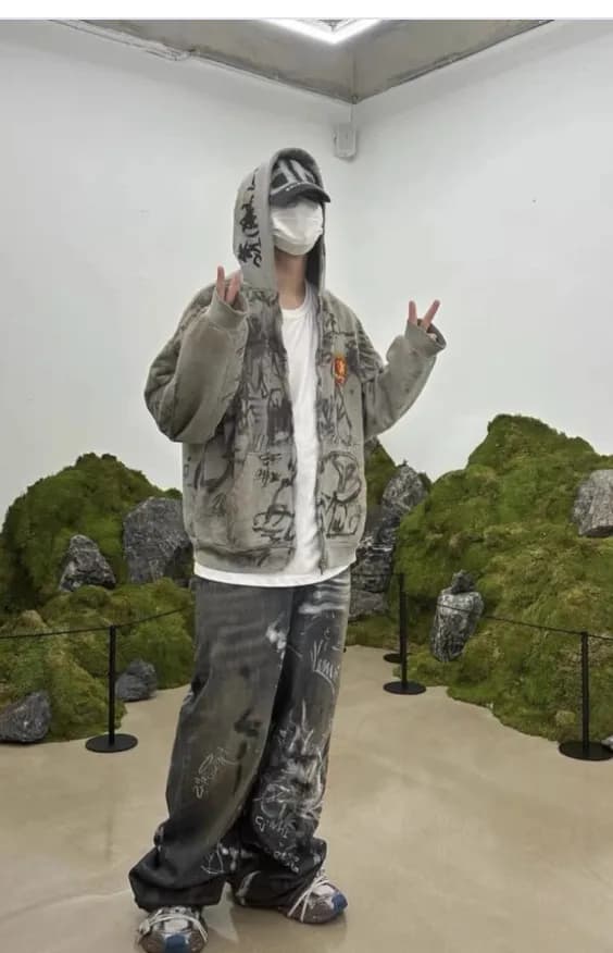 BLenciaga Graffiti Pants 2 Styles — Pants from Weidian, photo 4 of 4
