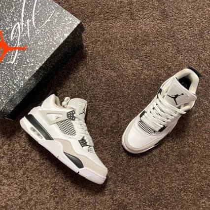 Air Jordan 4 from Weidian