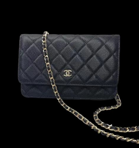 CHANEL SHOULDER BAG — Accessories from 1688