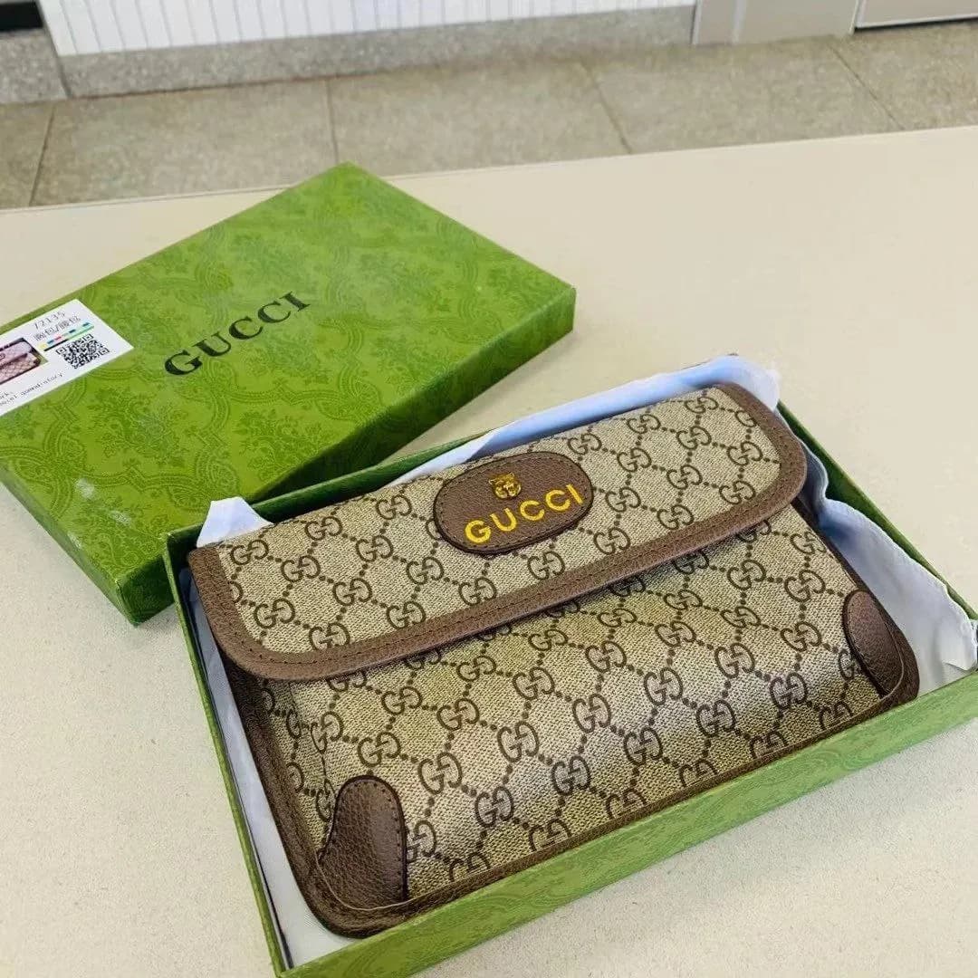 Shoulder bag LV Burberry Gucci — Accessories from Weidian