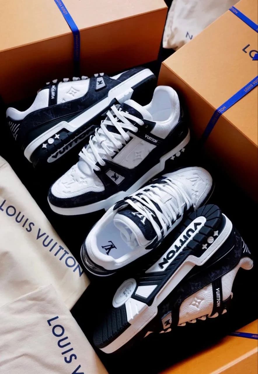 LV trainer from Weidian