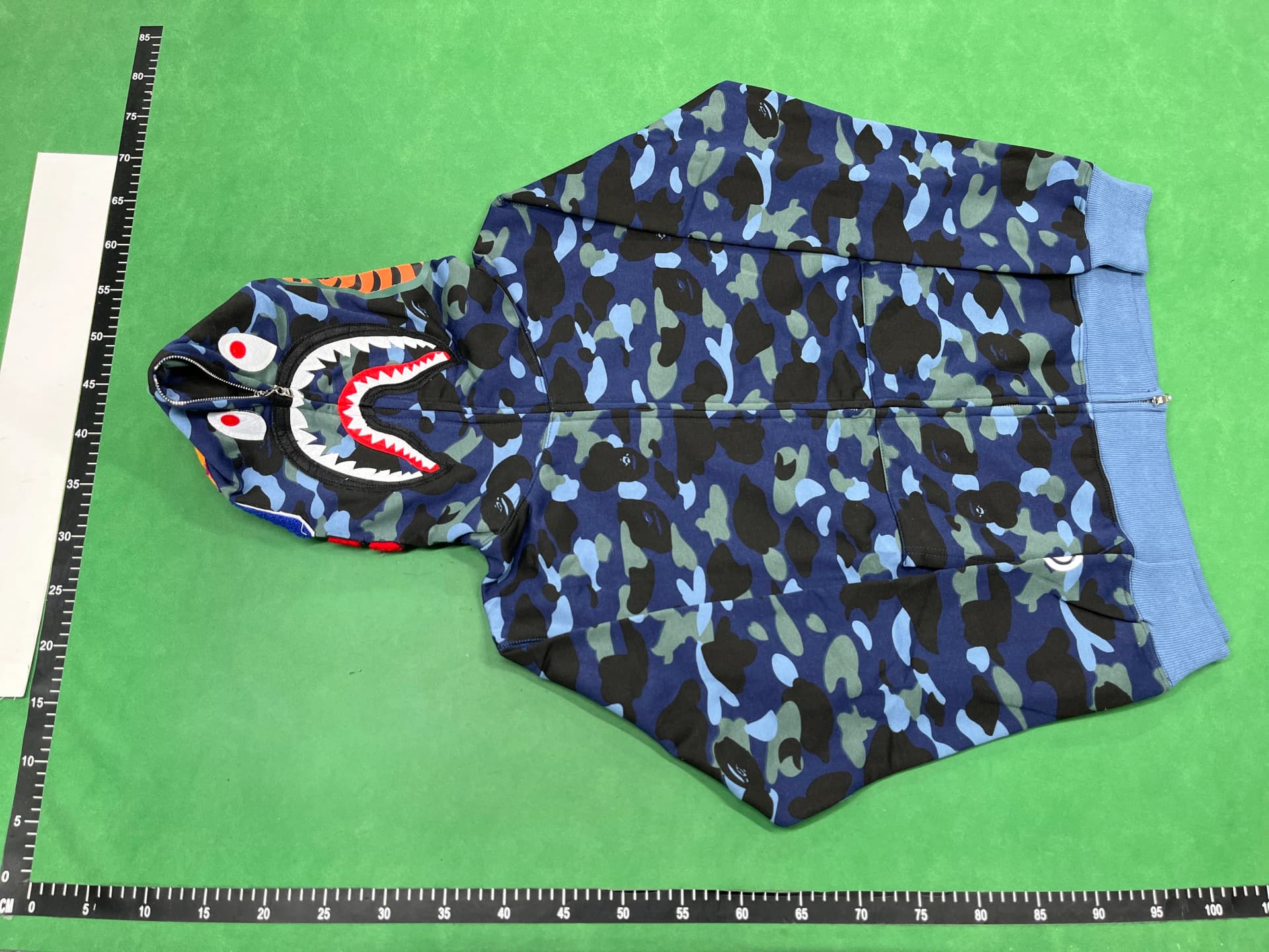 BAPE ZIP UPS from 1688