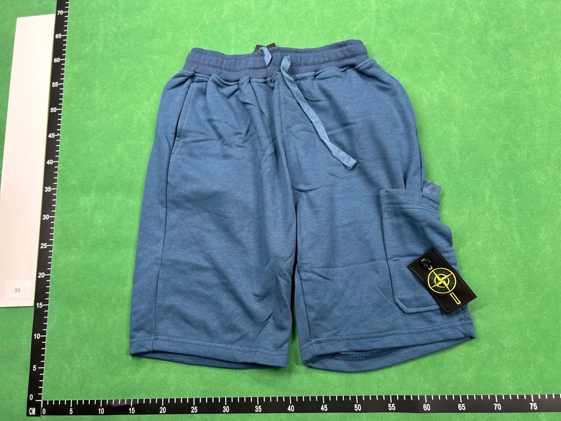 stoneisland shorts — product from 1688, photo 2 of 5