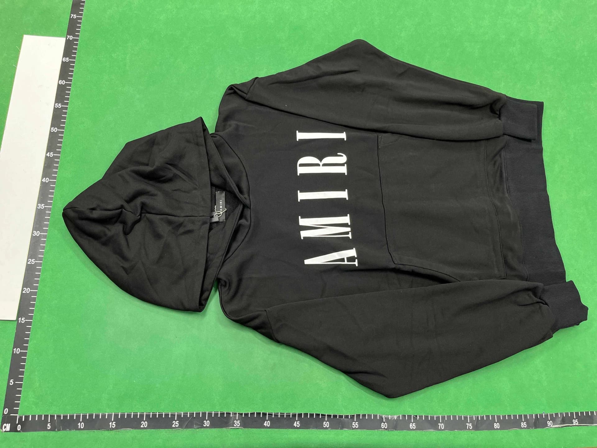 Plain Amiri hoodies #2 from 1688