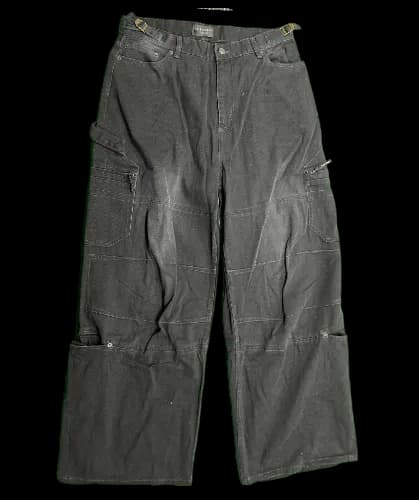 BALENCIAGA CARGO JEANS — Pants from Taobao