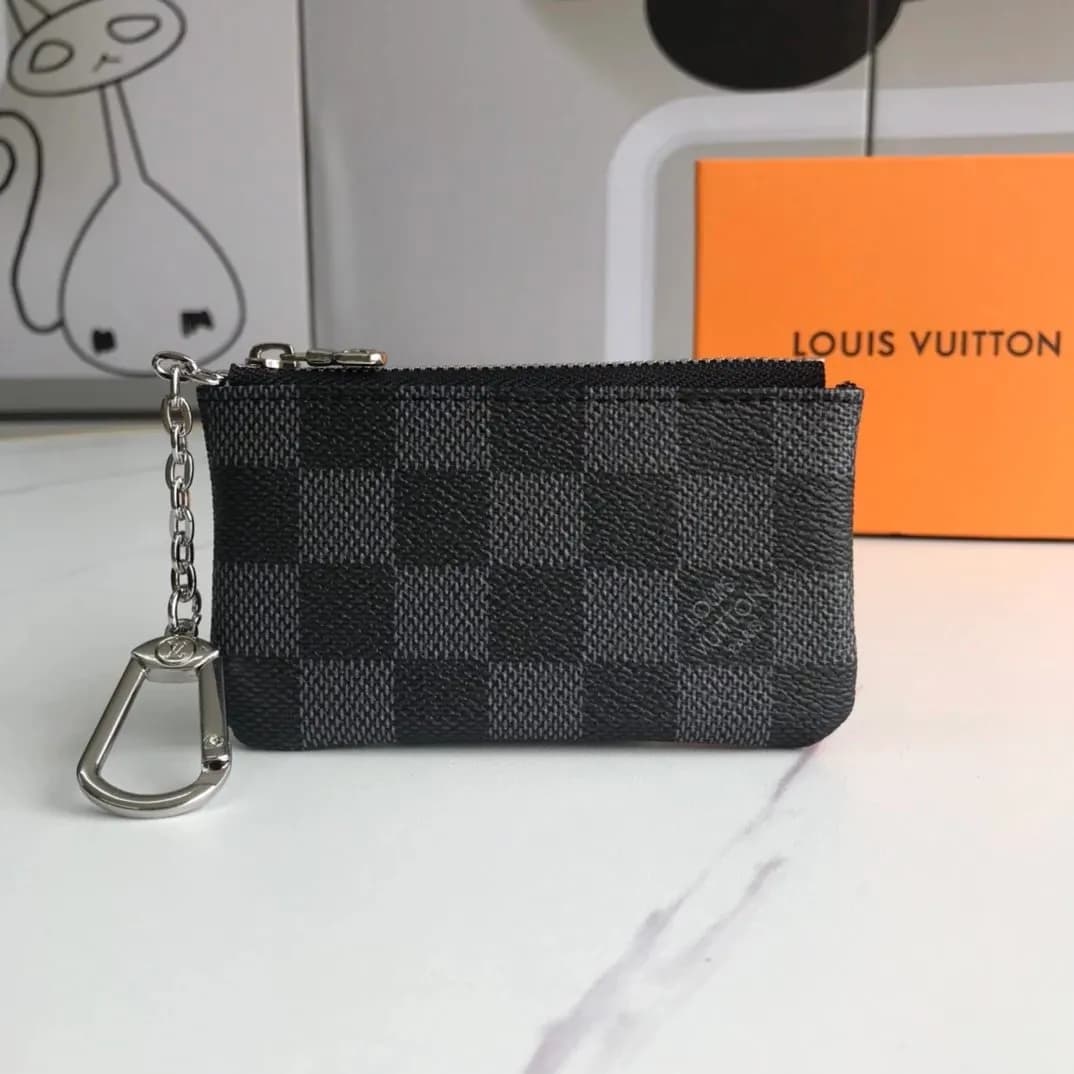 LV COIN PURSE #2 — Accessories from Weidian