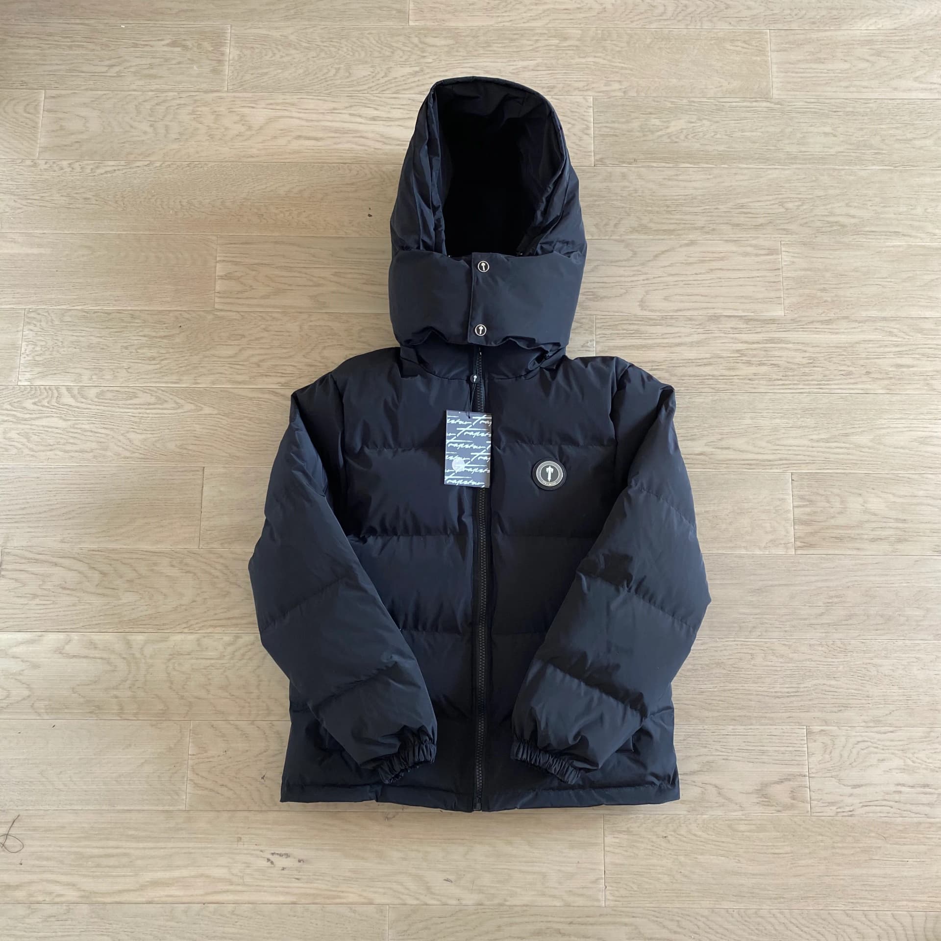 Trapstar Irongate pufferjacket with Detachable Hood Black from Weidian