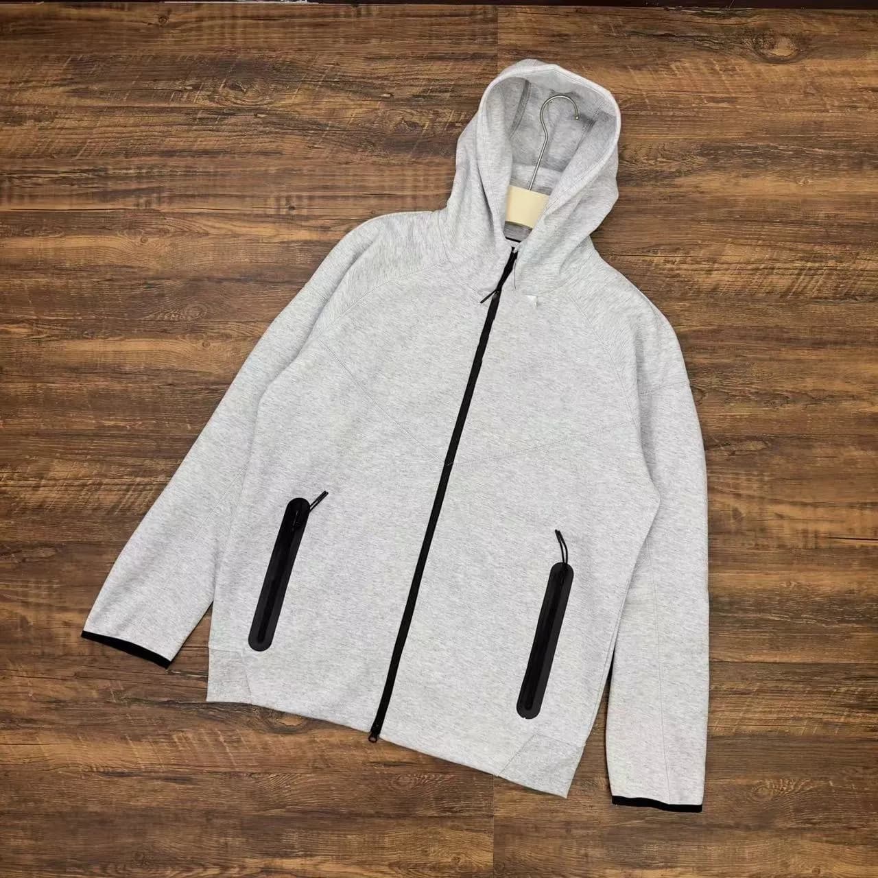 Nike tech — Hoodies from 1688
