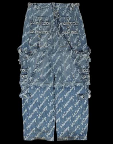 BALENCIAGA LOGO RAVERS — Pants from Taobao