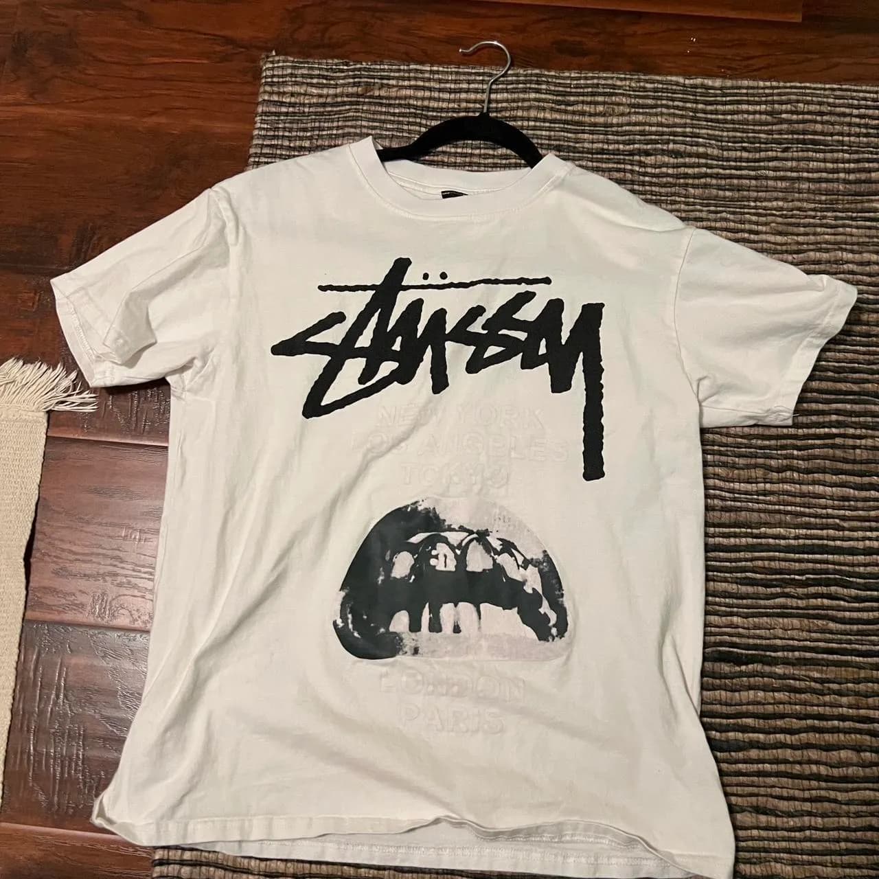 Stussy — product from Taobao, photo 2 of 4