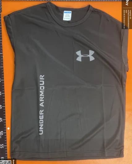 UNDER ARMOUR gym t shirt — T-Shirts from 1688