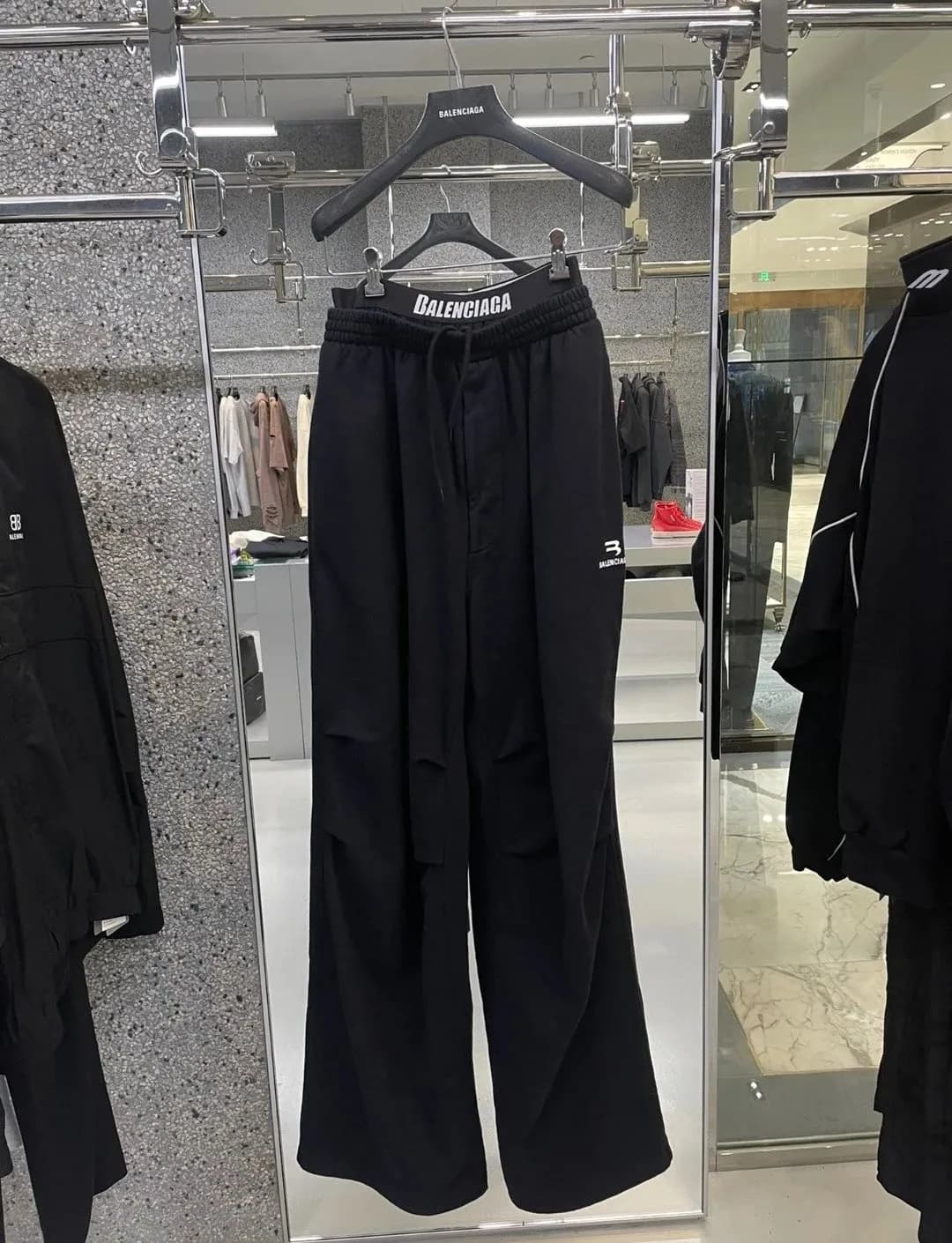 Balenciaga double waist sweatpants from Weidian