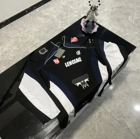 Balenciaga Jersey long sleeve — T-Shirts from Weidian