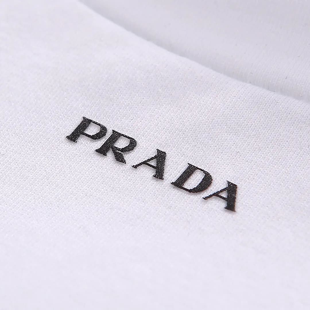 PRADA Logo print t shirt — T-Shirts from Weidian, photo 2 of 2