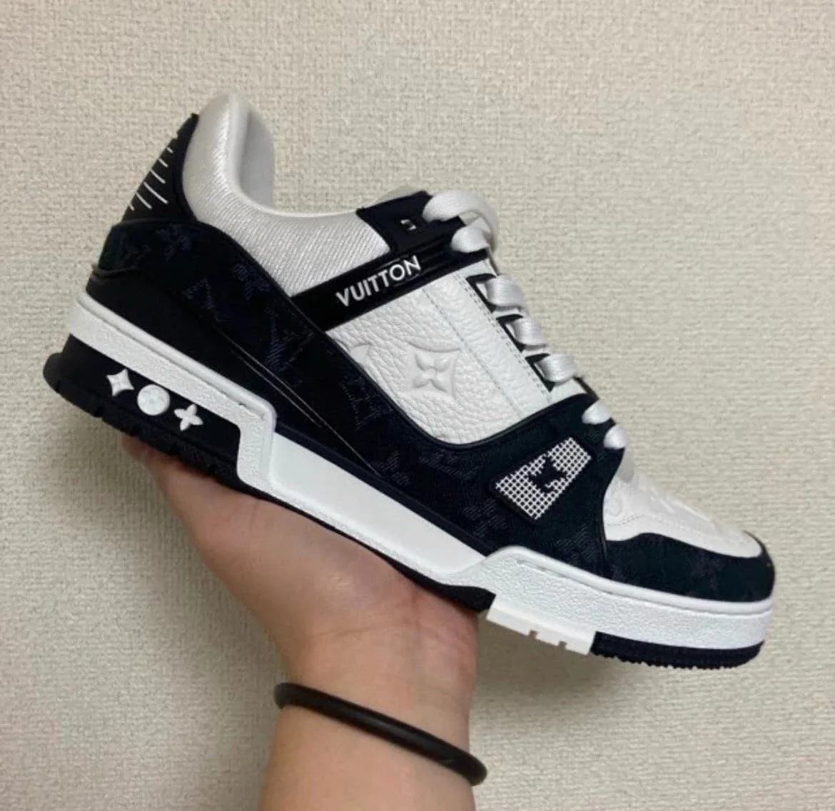 LV trainer — product from Weidian, photo 2 of 4