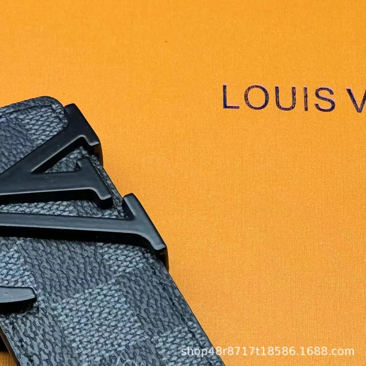 Cinturon LV — product from 1688, photo 2 of 7