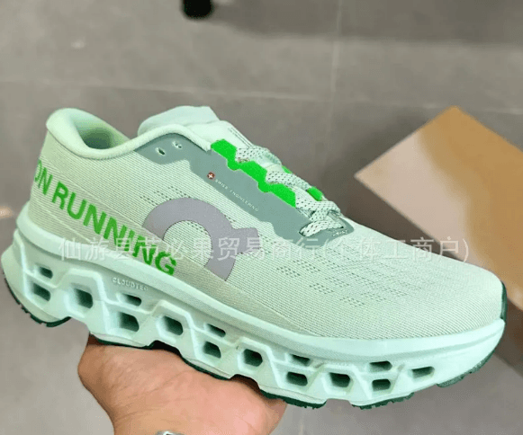 On Style Cloud Runner 3 — shoes from Weidian