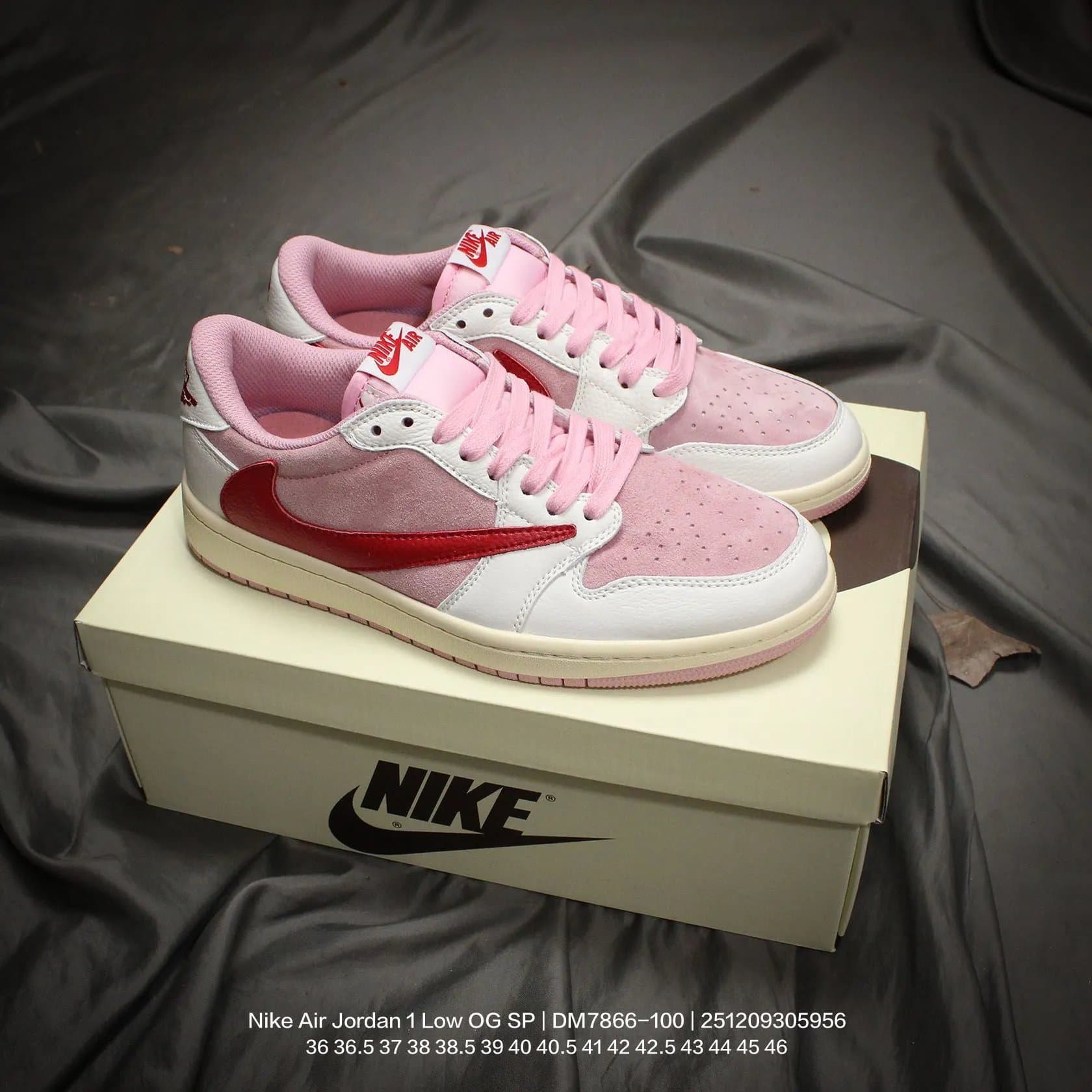 Nike Dunk Low Collab Sneakers — shoes from Weidian