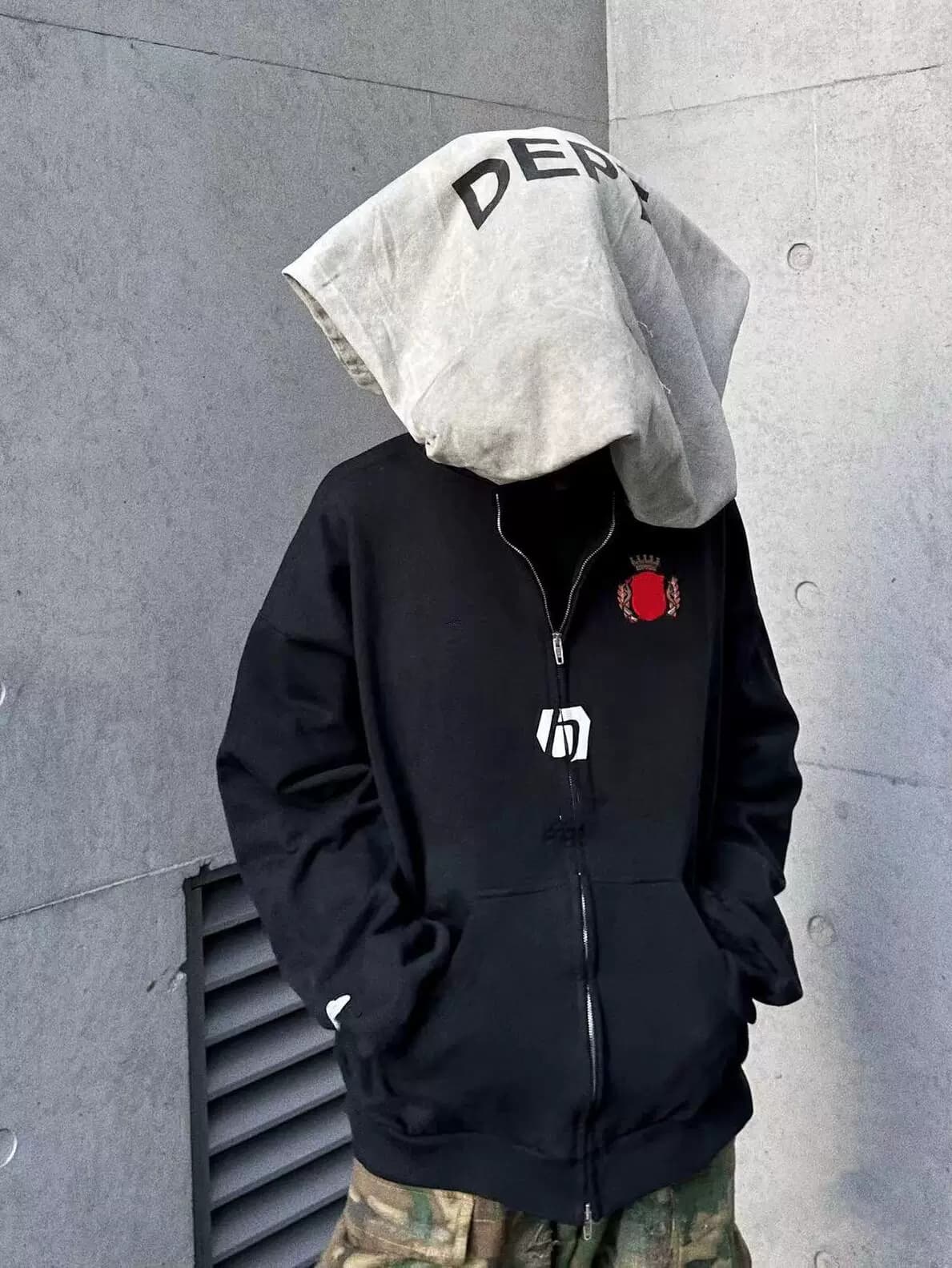 Balenciaga Paris Soccer Zip Up Hoodie — product from Taobao, photo 2 of 2