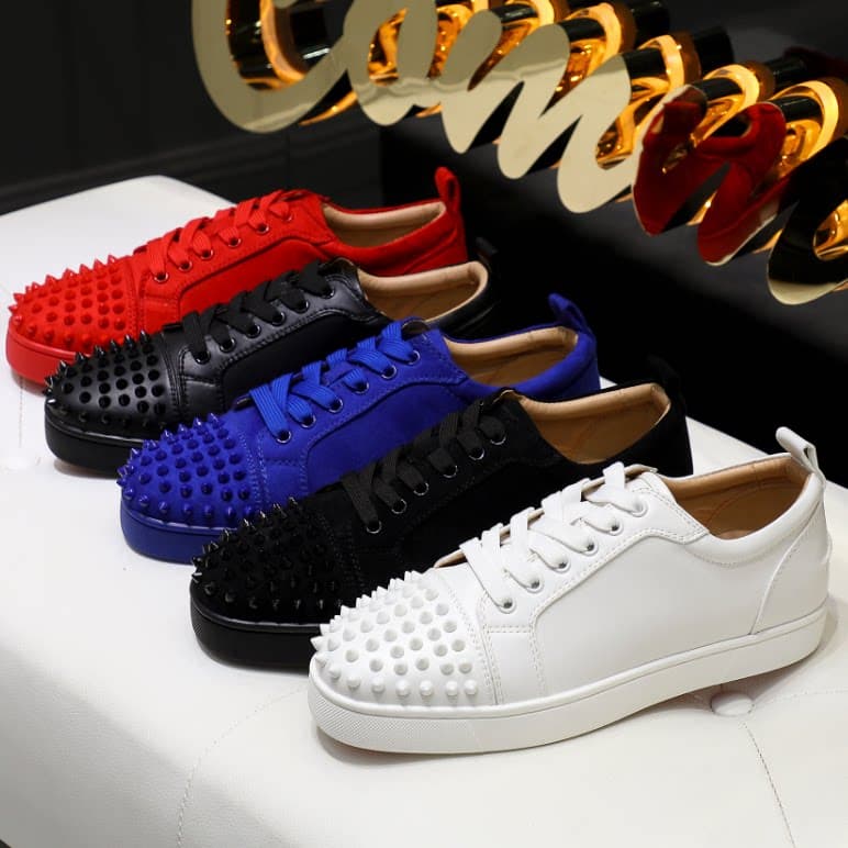 Genuine leather ACL red bottom shoes cl men's shoes low top rivet shoes couple trendy sneakers casual women's shoes head nail rhinestone shoes — product from Taobao, photo 1 of 1