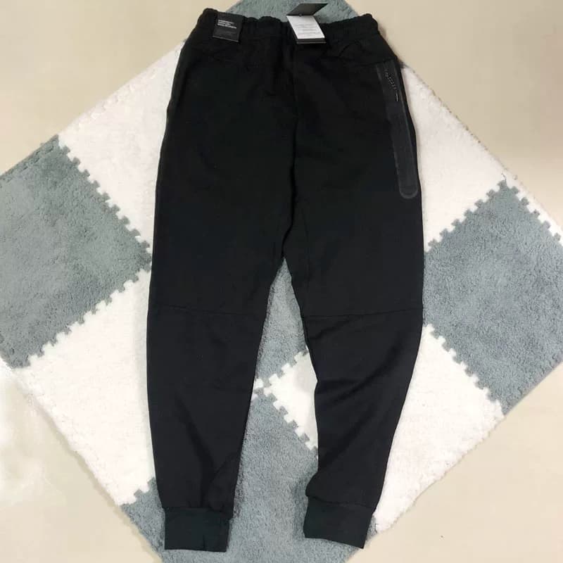 NIKE tech pants — product from Taobao, photo 3 of 3