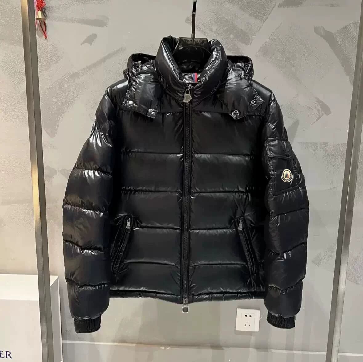 2024 European winter thickened down jacket men's short glossy hooded extreme cold Northeast ultra thick warm white duck down from Taobao
