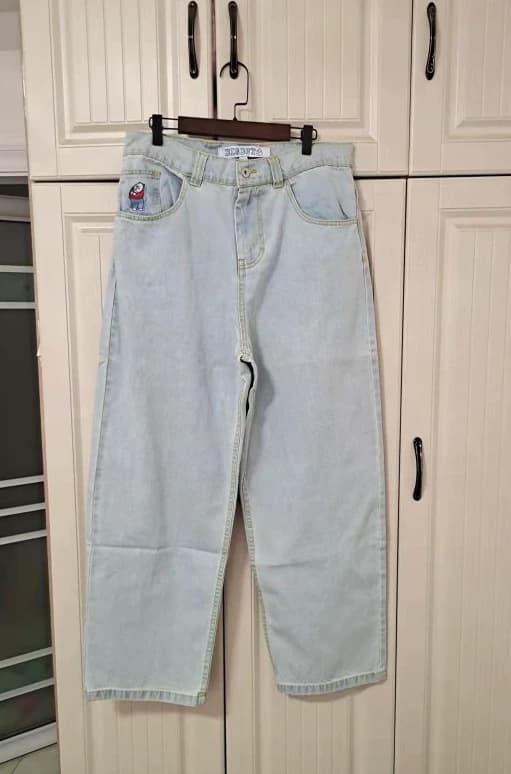 Trendy hip hop skateboard Wang Yibo same style straight pants street loose trousers jeans wide leg loose trendy casual — product from Taobao, photo 1 of 1