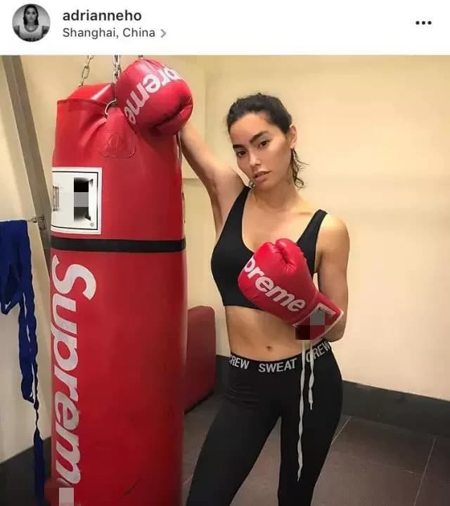 sup sandbag 16ss accessories decoration boxing sandbag spot boxing gloves companion ins spot tide brand — product from Taobao, photo 1 of 1