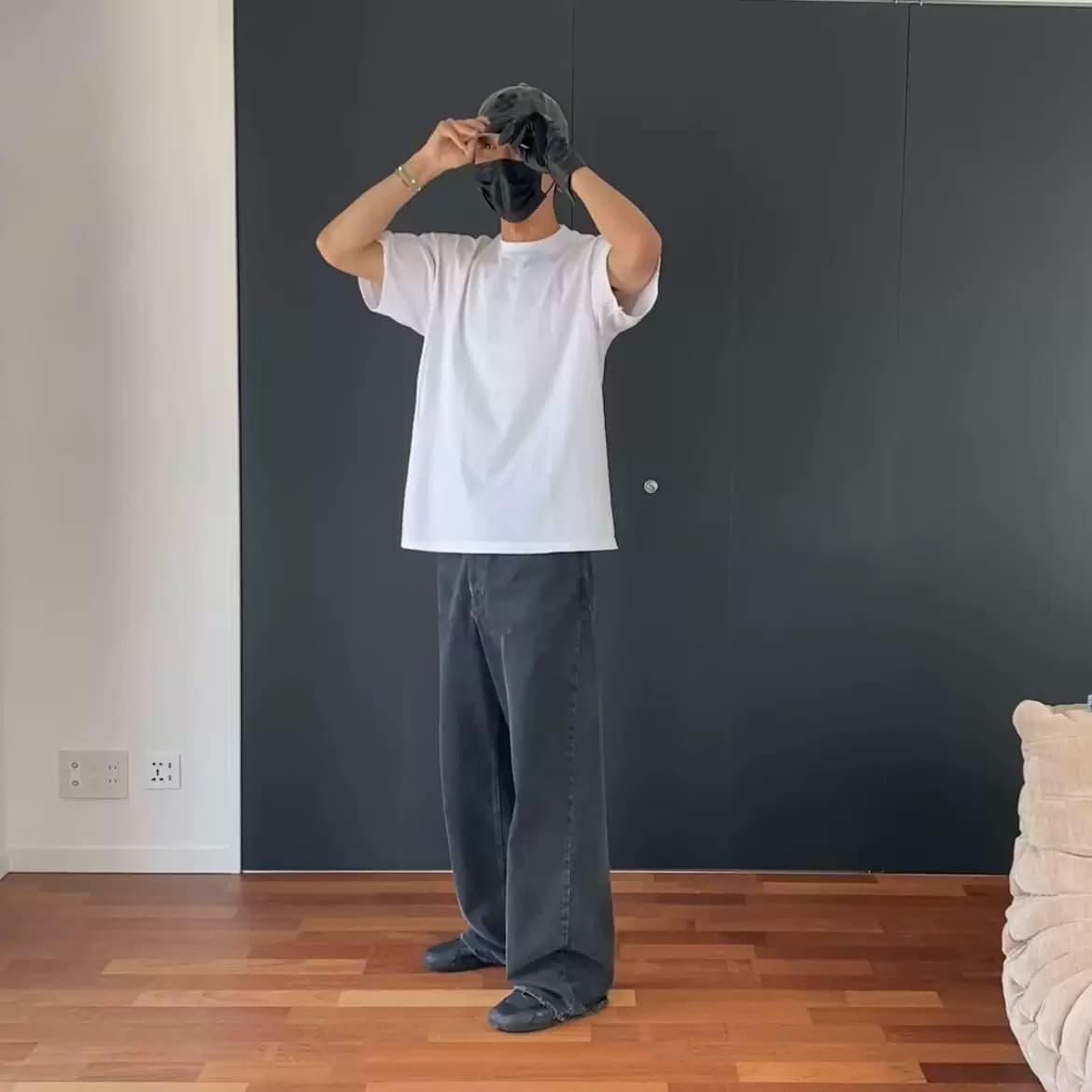 Independent kenijima baggy jeans wide leg distressed washed damaged black jeans dirtyfit — product from Taobao, photo 1 of 1