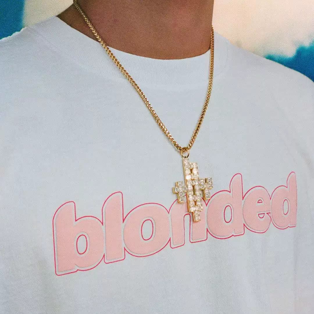 FRA tee HAPPY T ins — product from Taobao, photo 1 of 1