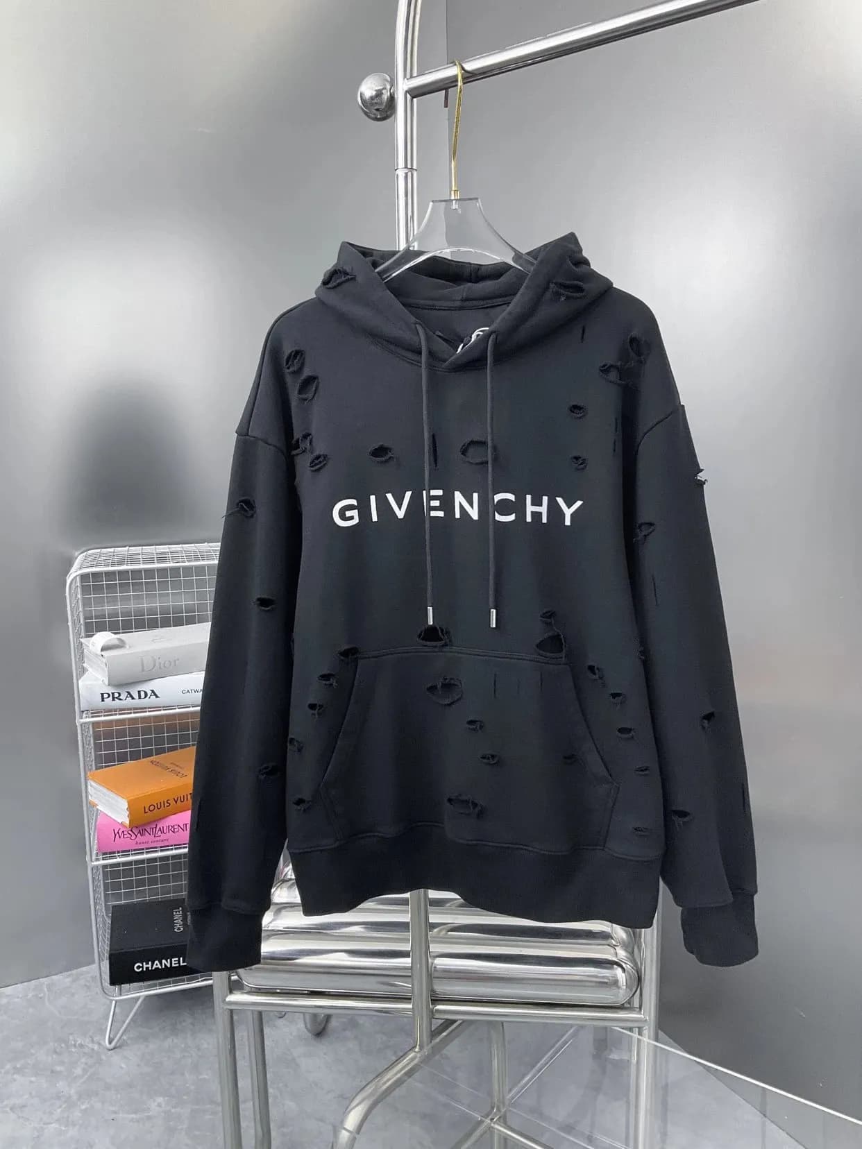 Givenchi hoodie — Hoodies from Weidian, photo 1 of 2