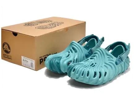 Crocs Loads of colorways — Shoes from Weidian, photo 1 of 2