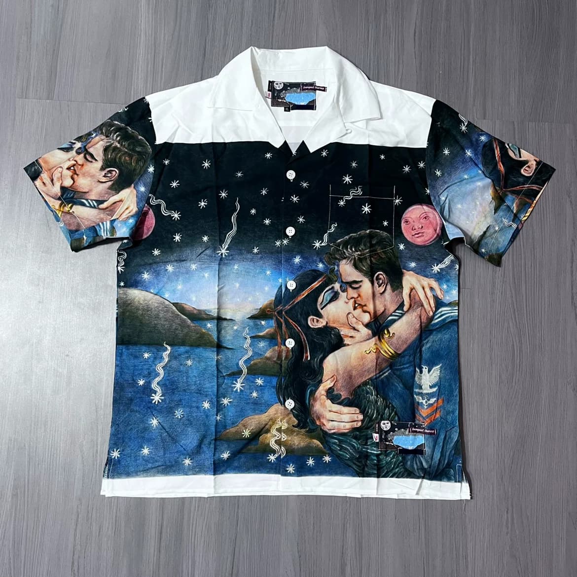 Welfare self production correct version impossible true love fruit feast kiss half sleeved shirt — product from Taobao, photo 1 of 1