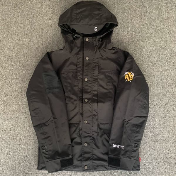 The North Face x Supreme x RTG — Jackets from Taobao, photo 1 of 1
